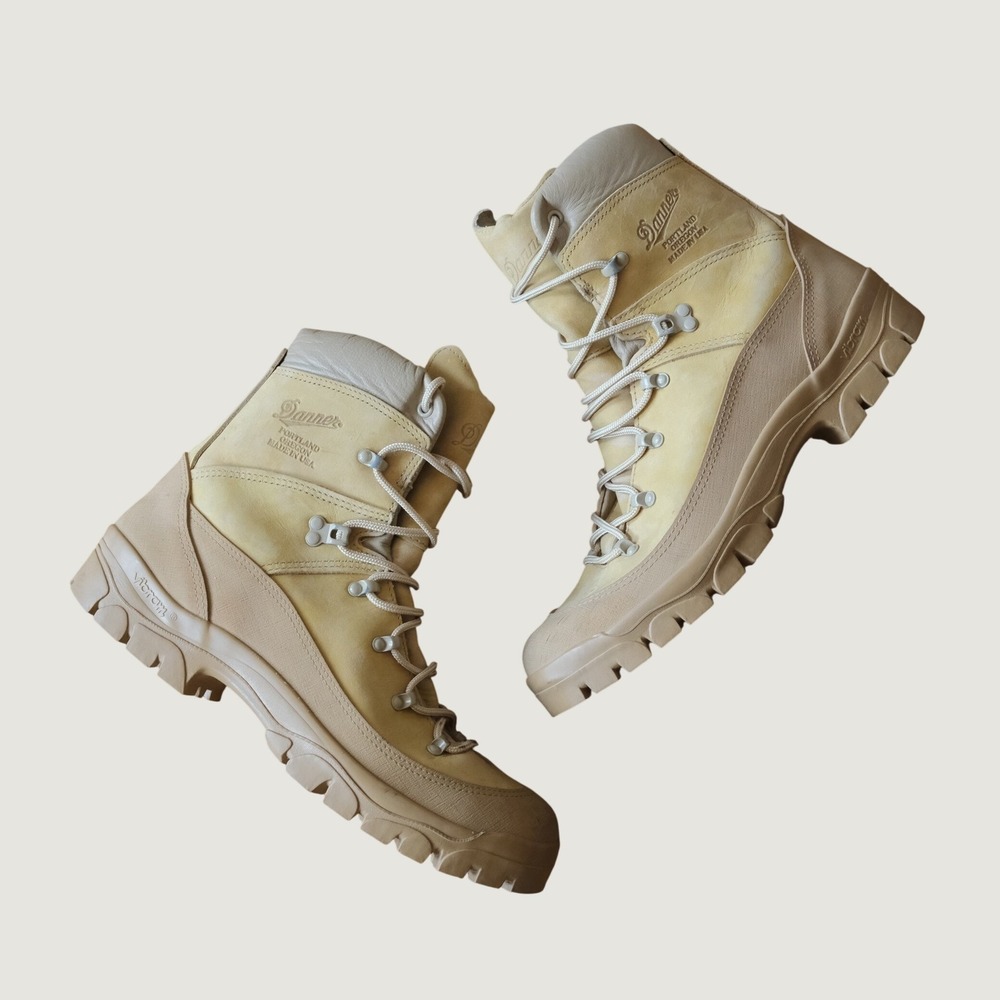 Danner Military Boots Mens Tan Gore-Tex Vibram Vintage Y2K Tactical Hiking USA